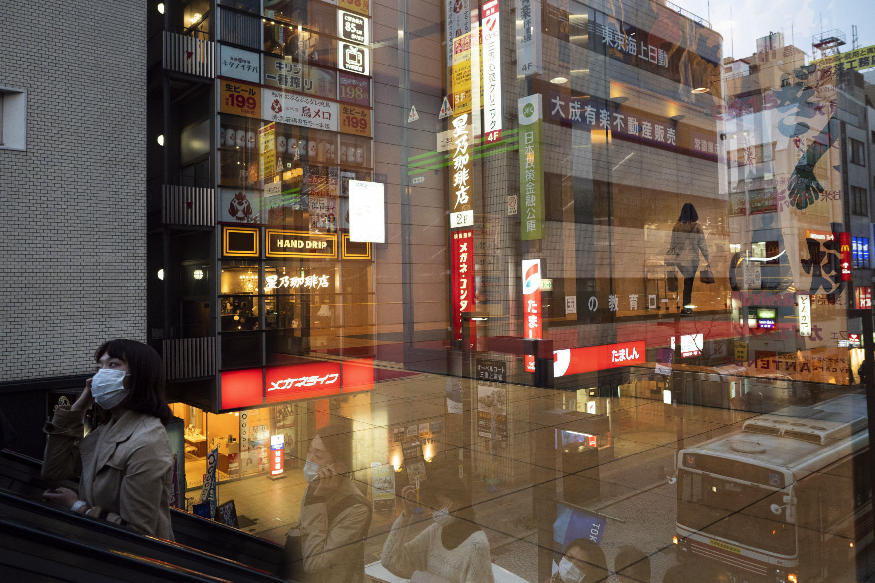 APTOPIX Virus Outbreak Japan State of Emergency